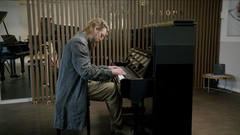 Joep Beving plays the Steinway Upright Piano in our Hamburg Showroom. Joep Beving plays the Steinway Upright Piano in our Hamburg Showroom.