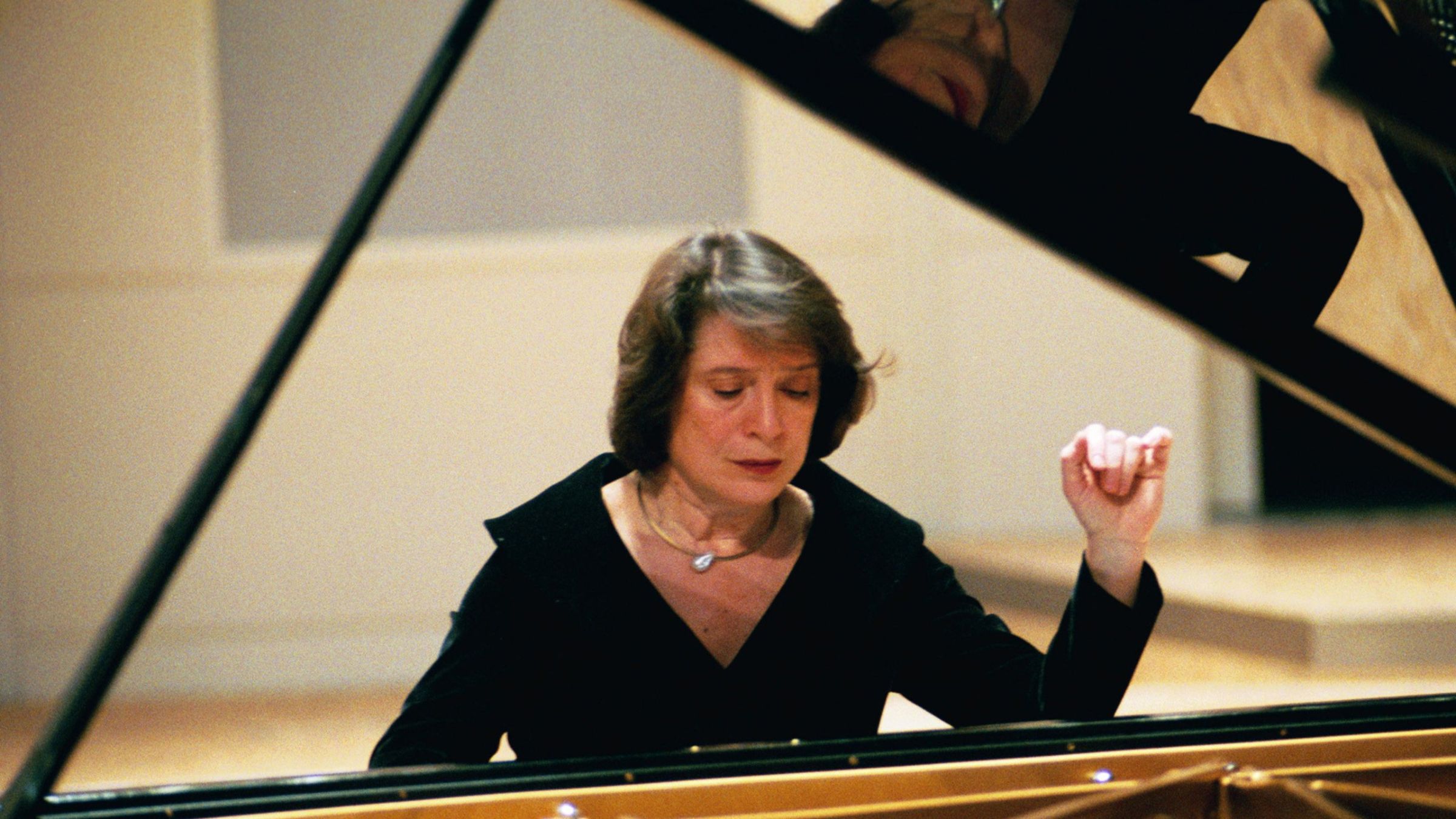Elisabeth Leonskaja - 1 Elisabeth Leonskaja - 1